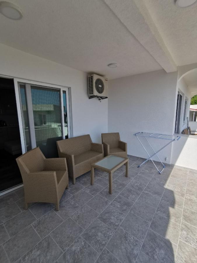 Holiday Home Kalicanin バール エクステリア 写真