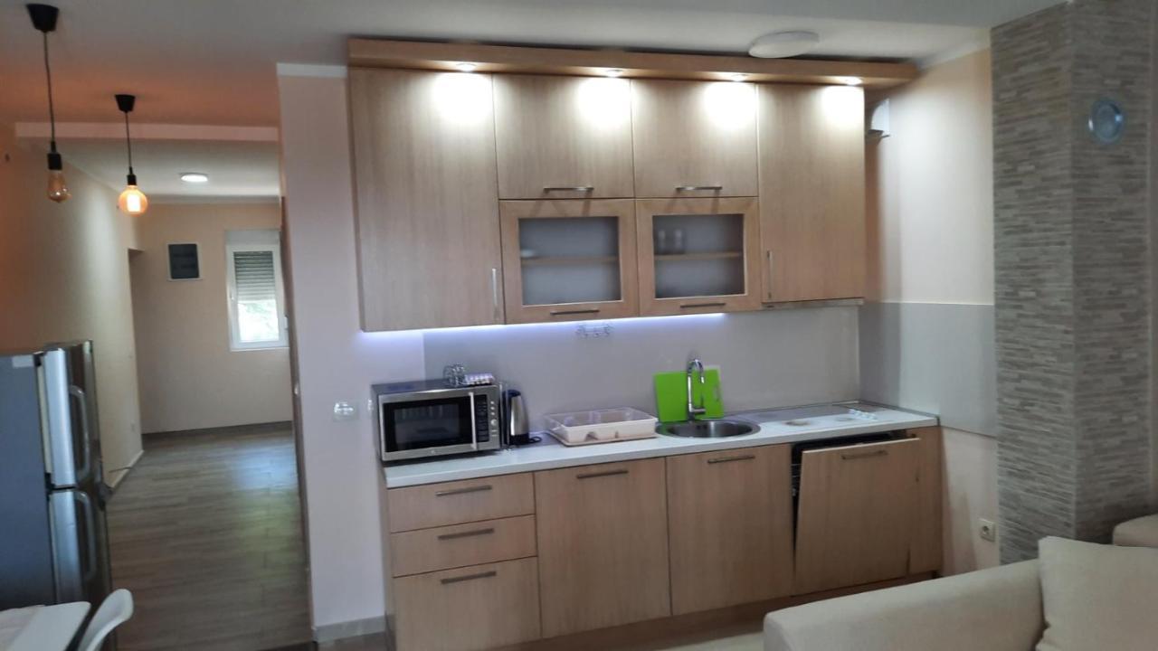 Holiday Home Kalicanin バール エクステリア 写真