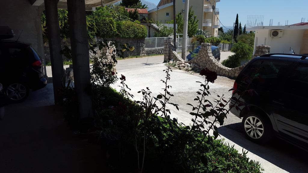 Holiday Home Kalicanin バール 部屋 写真