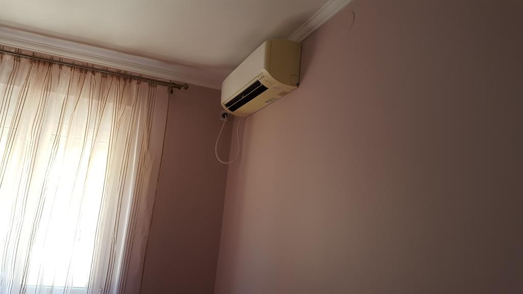 Holiday Home Kalicanin バール 部屋 写真