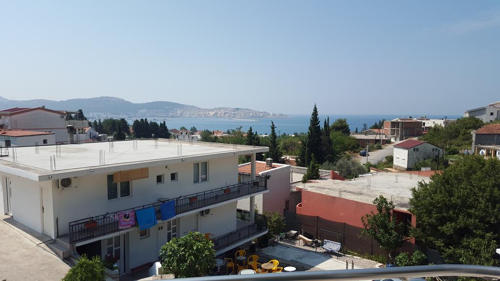 Holiday Home Kalicanin バール エクステリア 写真