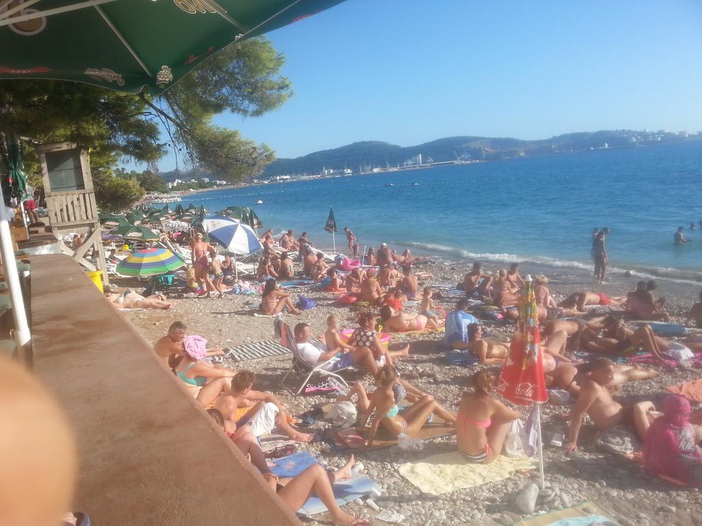 Holiday Home Kalicanin バール エクステリア 写真